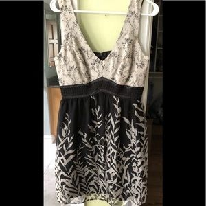Burlapp Silk sleeveless dress Black & beige. M.NWT